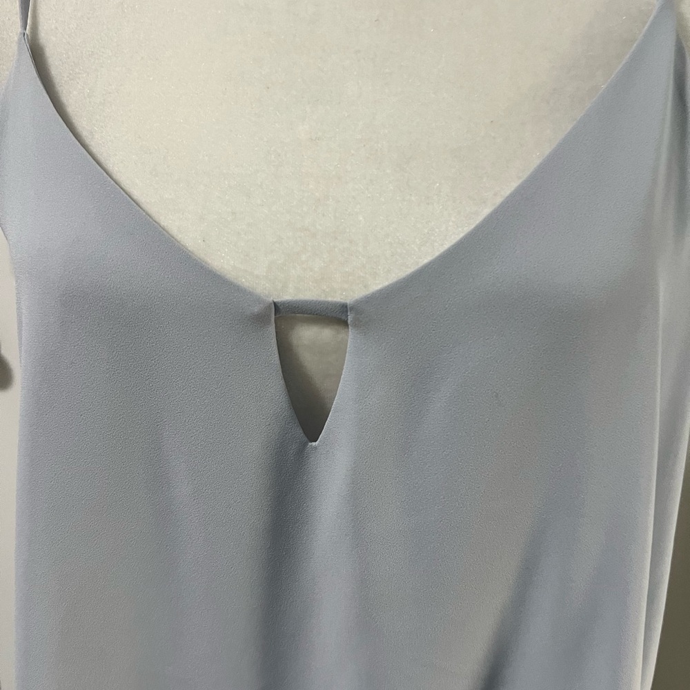 Lush Swingy Keyhole Tank Blouse - Picture 3 of 8
